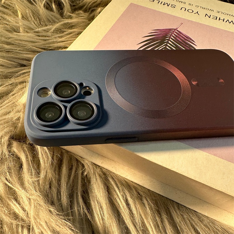 Liquid Silicone Dual-tone Gradient Magnetic Absorption Phone Case